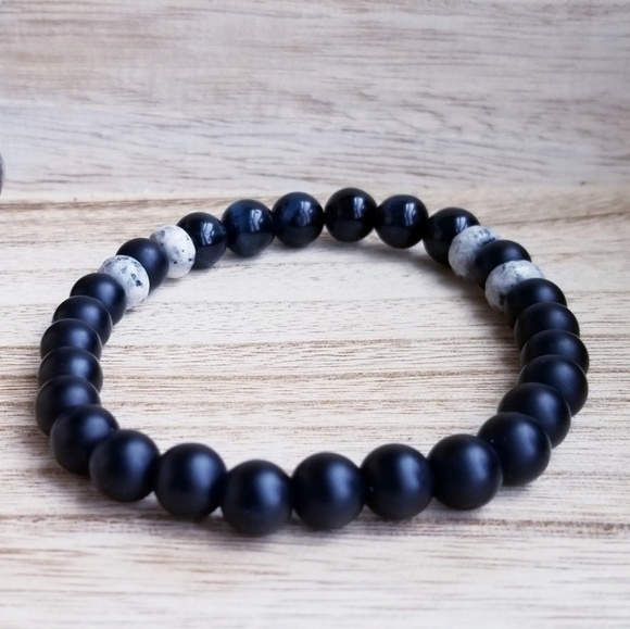 SOLD OUT Blue Tiger Eye & Onyx Gemstone Bracelet - Picture 5 of 8